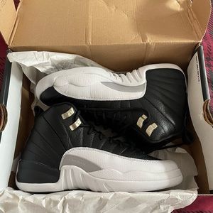 Nike Jordan retro 12 shoes size 5y